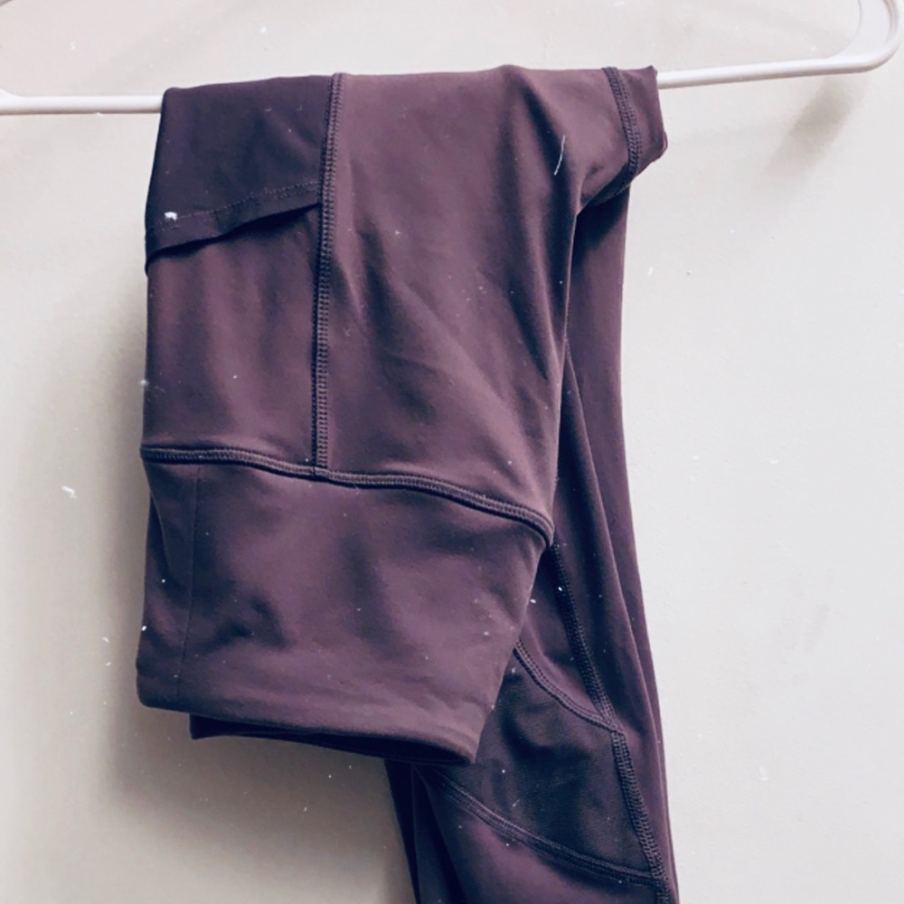 ATHLETIC CROPPED LEGGINGS